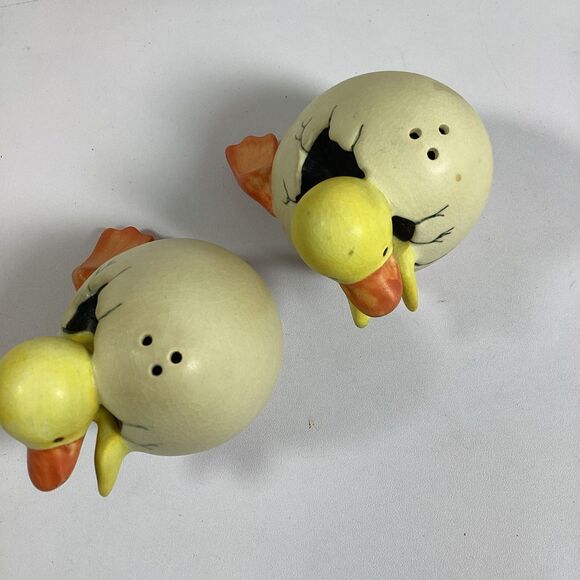 Ceramic Duck Hatching Egg Salt Pepper Shakers 3.5" - Picture 5 of 7